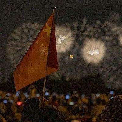 白银市曾为一个地质队树碑塑像,这却引发了一个河北人的“抗议”